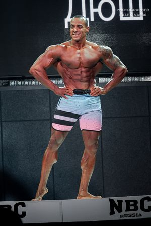 MEN'S PHYSIQUE